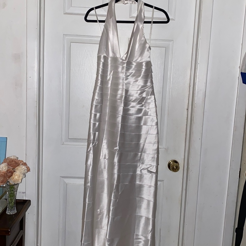 BCBG Haute white halter gown NWT size 8